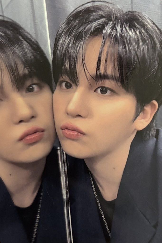 jonghoping's tweet photo. One day i will get my hands on these two pc’s… it’s a promise https://t.co/sTLF6tYTAS