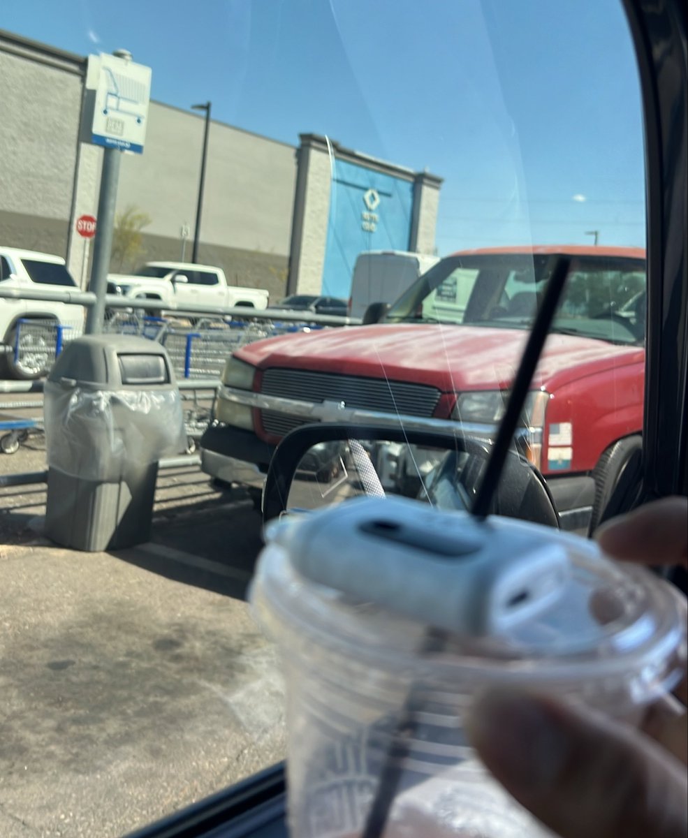 blushtomb's tweet photo. pregaming the grocery run https://t.co/tVJIrhBDnd