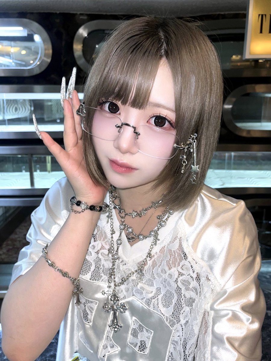 desdes_mono's tweet photo. ちゃんとみてるから おはよしてー？ https://t.co/hZzNw7wh7U