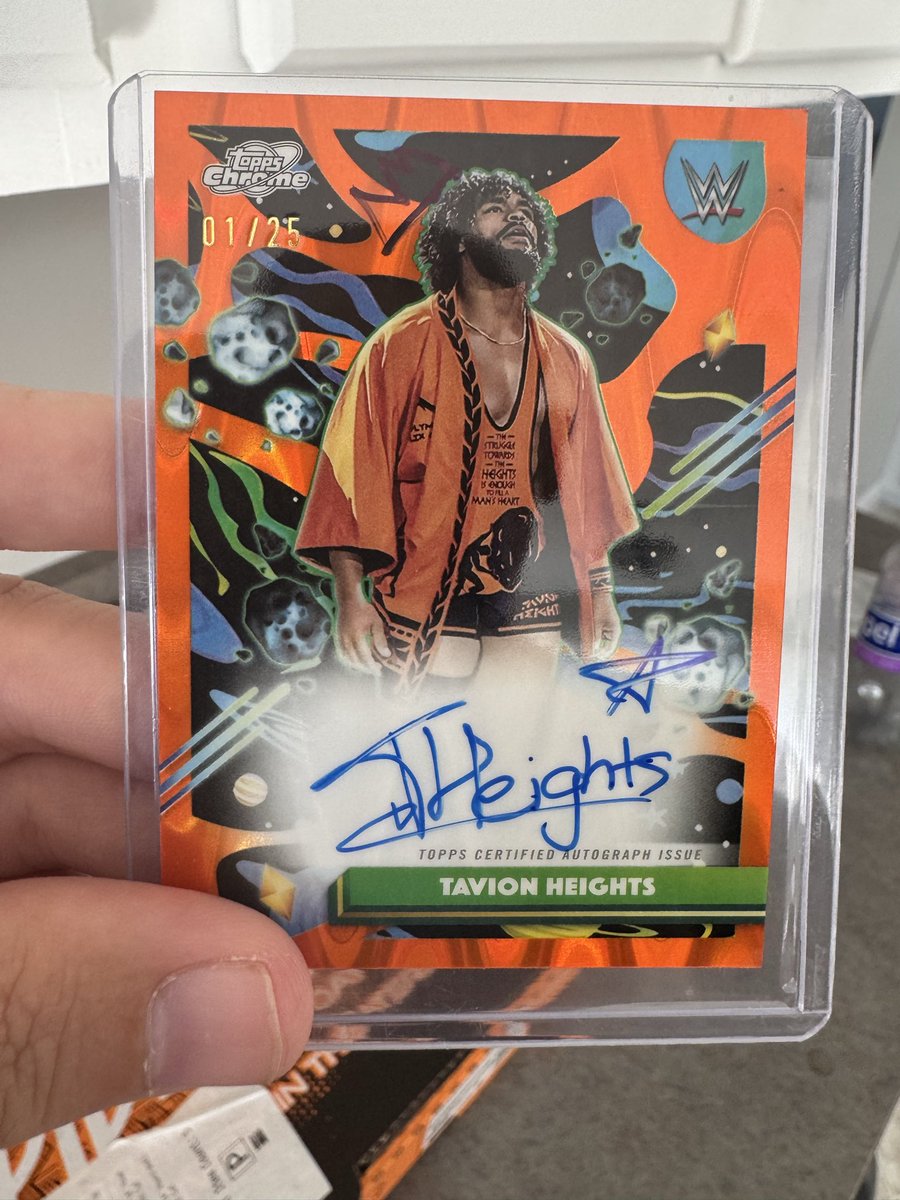 Nmbr1WhoDeyFan's tweet photo. Shot in the dark @TavionHeights but do you sign your cards with a crown? Love what you’re doing in NXT and my son is a wrestler so it was a no brainer to get your card! https://t.co/uIkPxsQooD