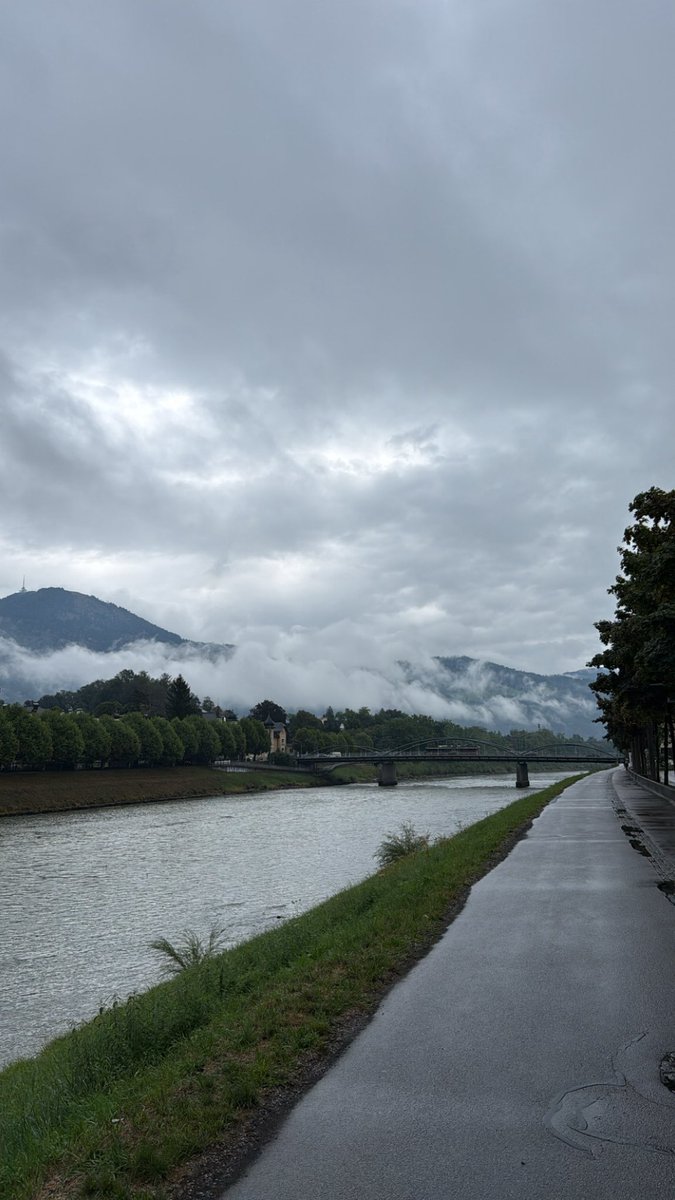 28101ll's tweet photo. Salzburg , 🇦🇹 https://t.co/xHxs33XApw
