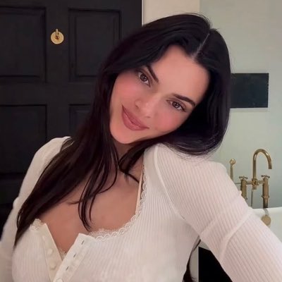 Kendallpriv94's tweet photo. #NewProfilePic https://t.co/0tGmgUFD4i
