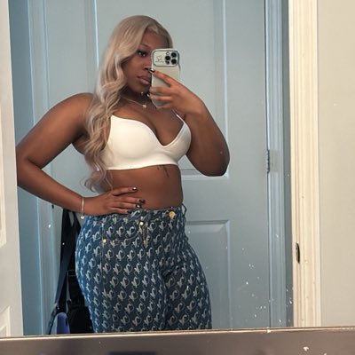 KayyWtss's tweet photo. #NewProfilePic https://t.co/ptn3NpWHSP