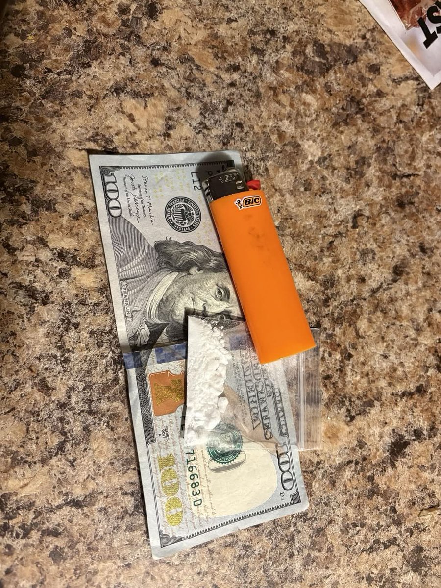 cesarSlum's tweet photo. this is yours 😂😭 for being loyal the referrals too https://t.co/kjFzLYaQKz