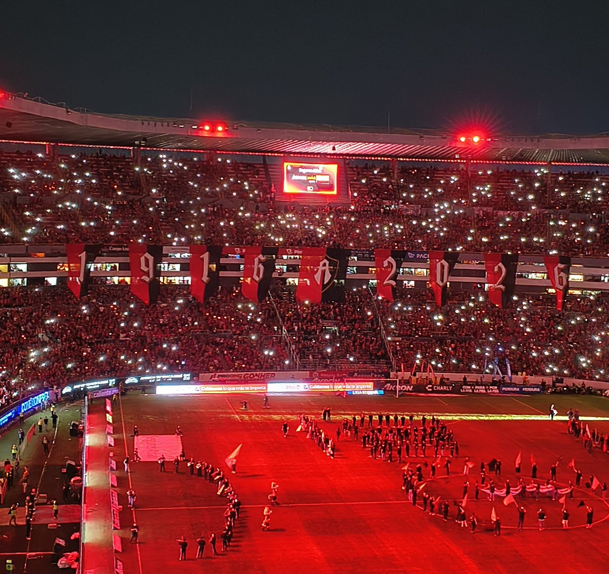 eljulshernandez's tweet photo. Hace 10 años en el centenario de @AtlasFC

El fin de semana en el 110 aniversario. https://t.co/O08ZSvAMso
