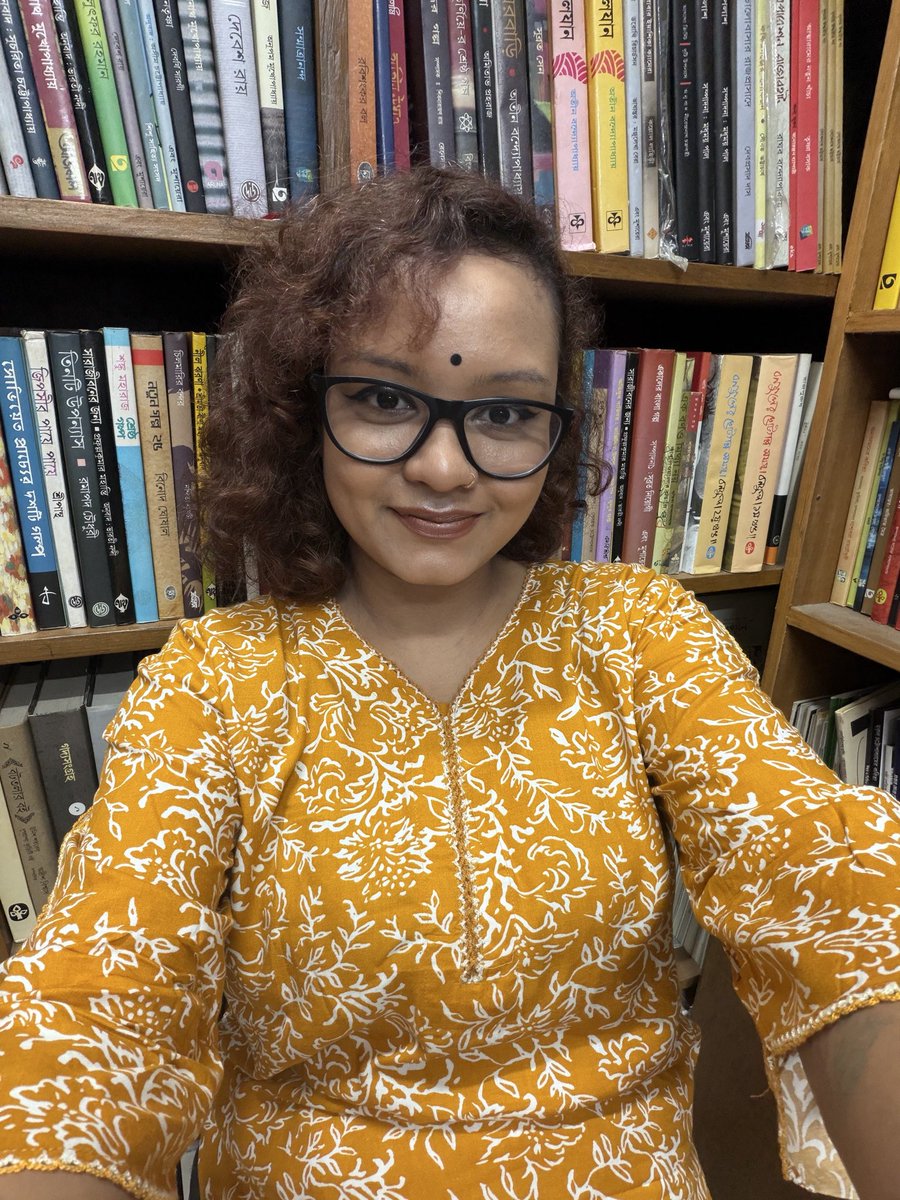 falgunidas80's tweet photo. Book lover🦋 https://t.co/vDYz1kSImO