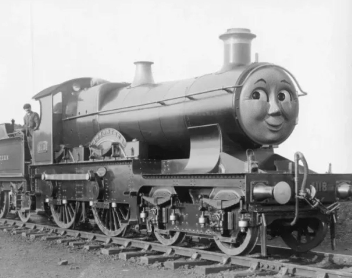 JustAnotherRing's tweet photo. Edward has changed drastically over the years. He begun life as one of the Armstrong 7 Class and later rebuilt into the 4100. Edward knew the original Fat Director during his time at Swindon and was a gift from those of the GWR when he gained ownership of the NWR. 
#ttte https://t.co/sRzAJxl3kn