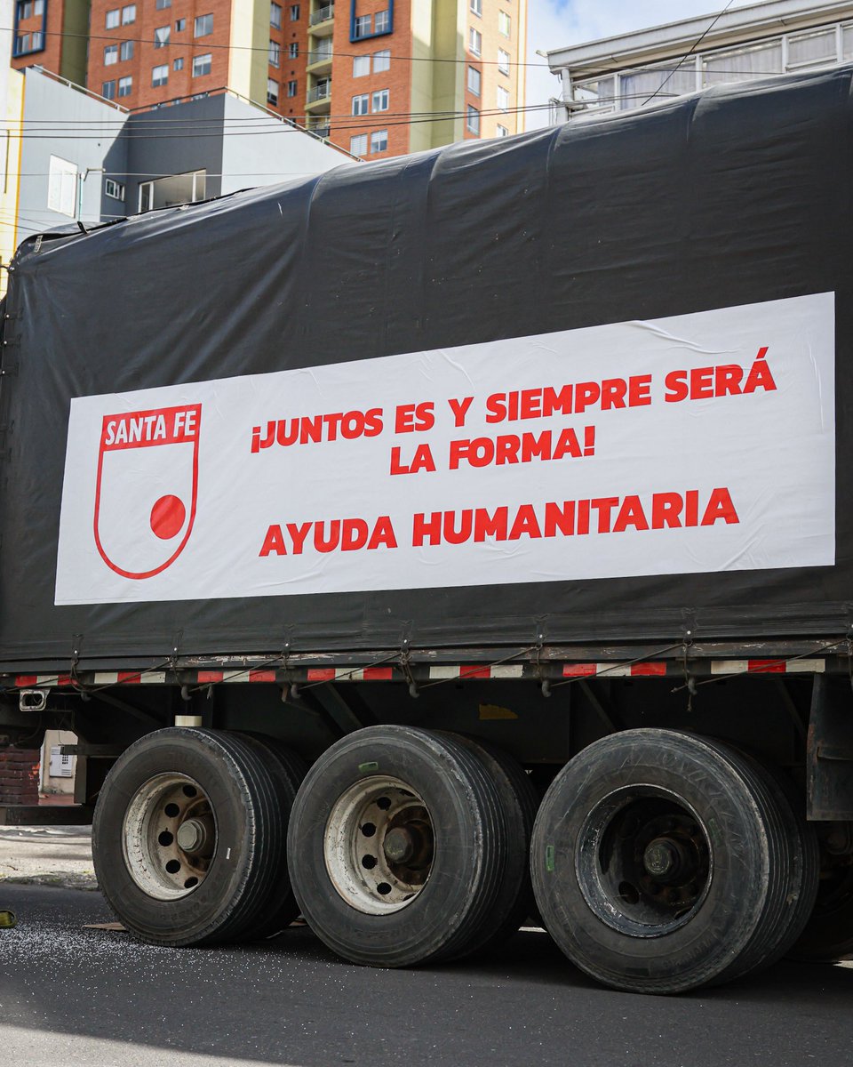SantaFe's tweet photo. La ayuda no se detiene y hoy partieron más donaciones a las víctimas del terremoto 🙏 https://t.co/wUJqJrvOHT