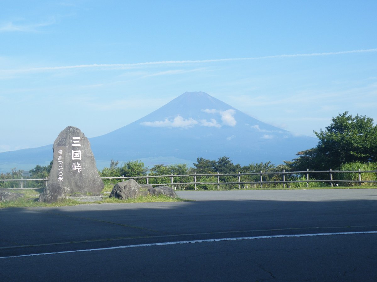 SkylineAshinoko's tweet photo. 2026年8月19日(水)
今朝の富士山です。
今朝は　快晴となり富士山がよく見えています。
ｍｈ　＃芦ノ湖　＃箱根　＃富士山 https://t.co/WmLde5BKVS