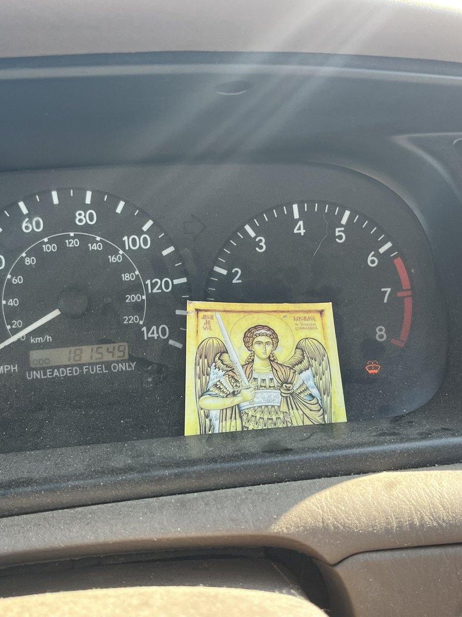 kragthar3's tweet photo. He blocks my check engine light, so I don’t have to worry lmao https://t.co/fJZ2hRqH0W