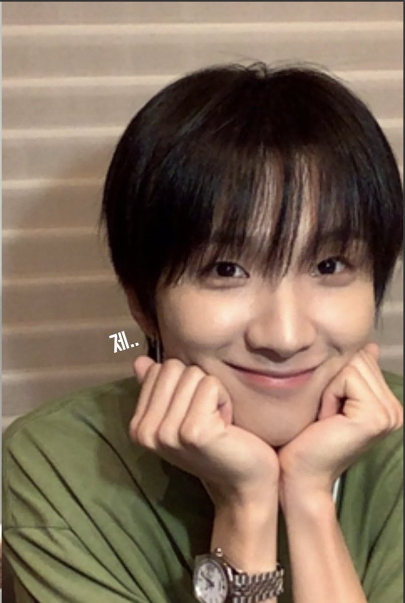 cloud_woonboy's tweet photo. #김운학얼굴 https://t.co/nTAKv1PH1S