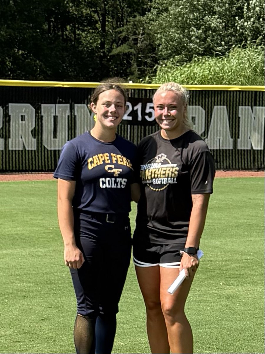 AWestbrook2029's tweet photo. I really enjoyed my time playing and touring at the Ferrum College softball camp this past Sunday! Thank you Coach Campbell and Coach B for putting on an amazing camp. Shoutout to Sammie and Hannah for being awesome group leaders. Best of luck in the upcoming season! Go Panthers! https://t.co/g8qDxPEkb8