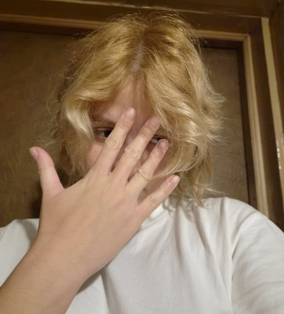 evilkurta's tweet photo. my hair lowkey looks like mikaela's when i don't brush it out for a day https://t.co/brbOWiD4rT