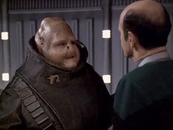 HeyZeus_Again's tweet photo. @actingliketommy Oh! I remember this ST Voyager episode! https://t.co/hlVtiqw7s7