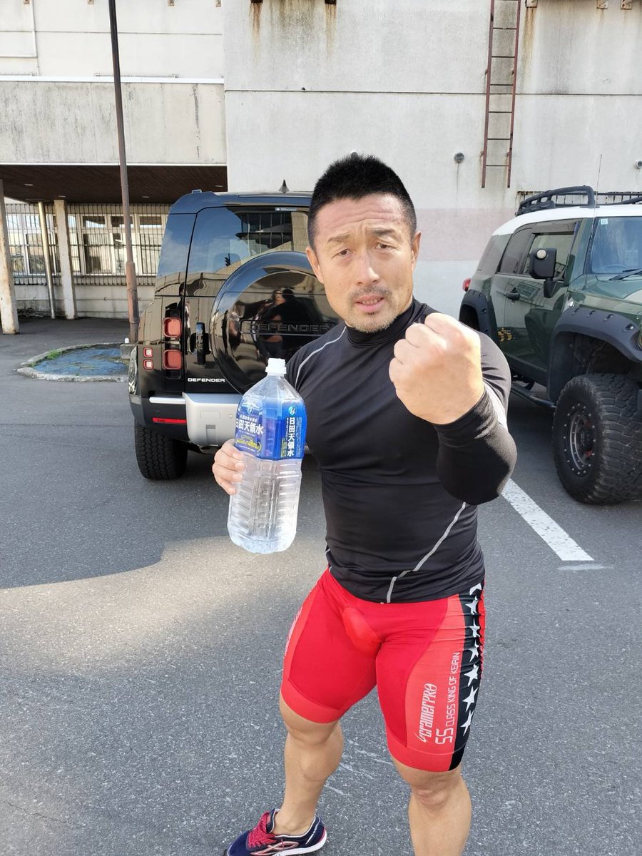 aomorikeirin's tweet photo. #北日本地区プロ自転車競技大会🚲
#青森競輪場
福島チーム監督‼️
限界知らずの #佐藤慎太郎 選手 https://t.co/i6rVm91uib