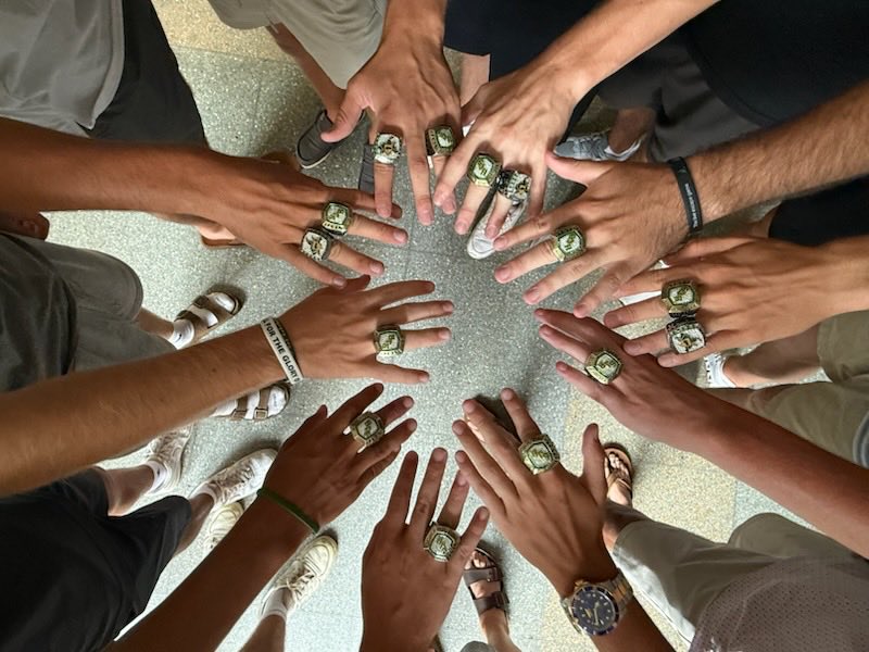 SJRAthletics1's tweet photo. 💍 x2
Tonight Green Knights Golf received their 2026 State Championship rings. Back to Back titles = a lot of bling ✨Congrats boys!
#SJRGolf
#Back2Back
#StateChamps https://t.co/FqnPKWS1v2
