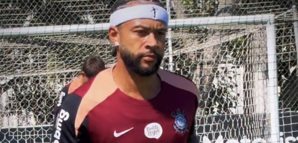 futebol_info's tweet photo. 👀 Memphis Depay treinando no Corinthians com uma faixa em alusão à subida na bola no jogo contra o Palmeiras, na final do Paulistão 2025.

📸 Rodrigo Coca/SCCP https://t.co/4QrYVgkqAR