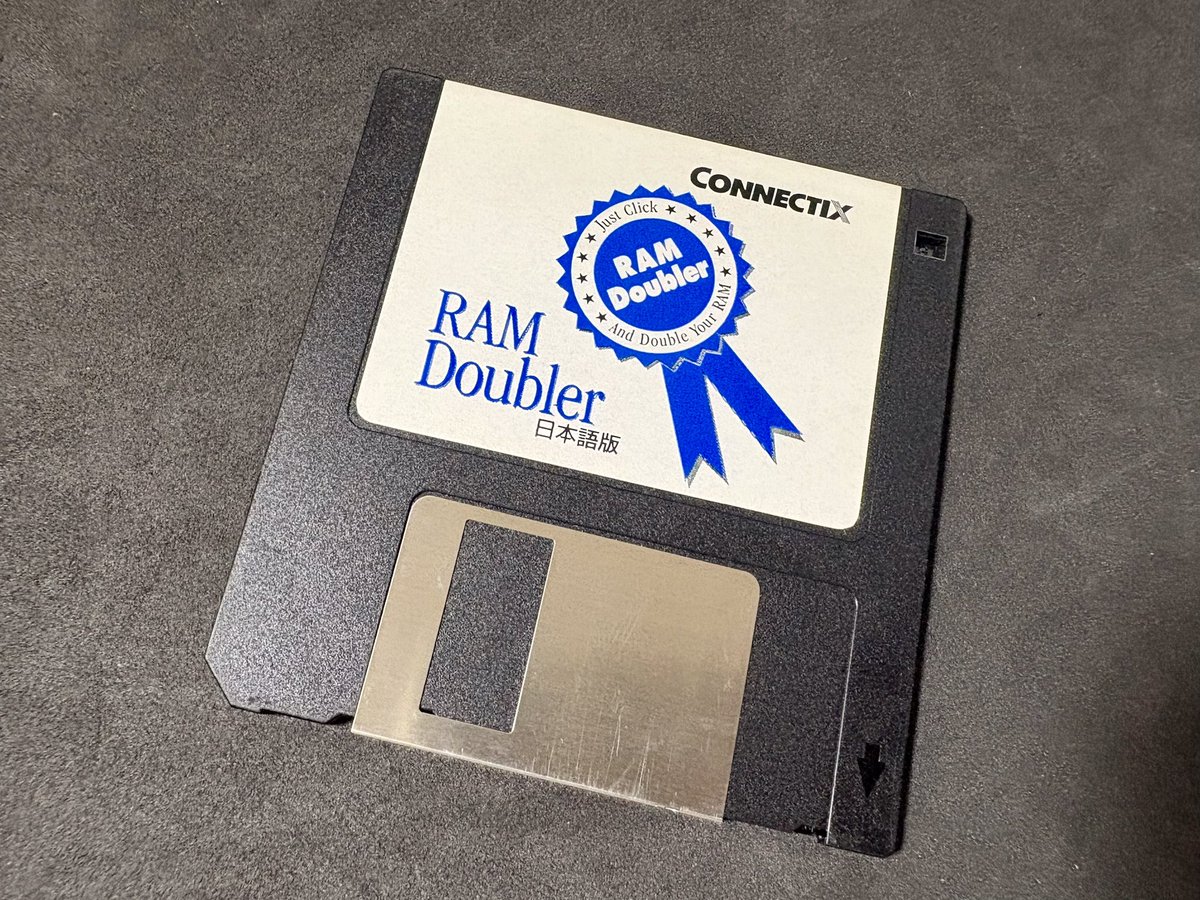 Think_D's tweet photo. 少なくとも私は衝撃を受けました
まるで魔法🪄のような…
#Apple #Macintosh #OldMac #Vintage
#RAMDOUBLER #CONNECTIX https://t.co/xKh0G22jrw