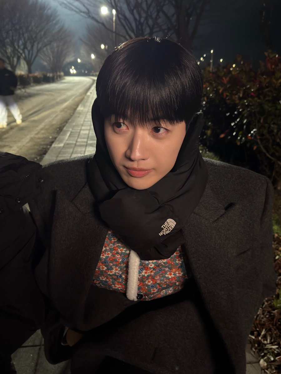 ra_bonghan's tweet photo. 장난하나
대표가왜이리귀여워 ㅡㅡ https://t.co/tAEhAOhuNb