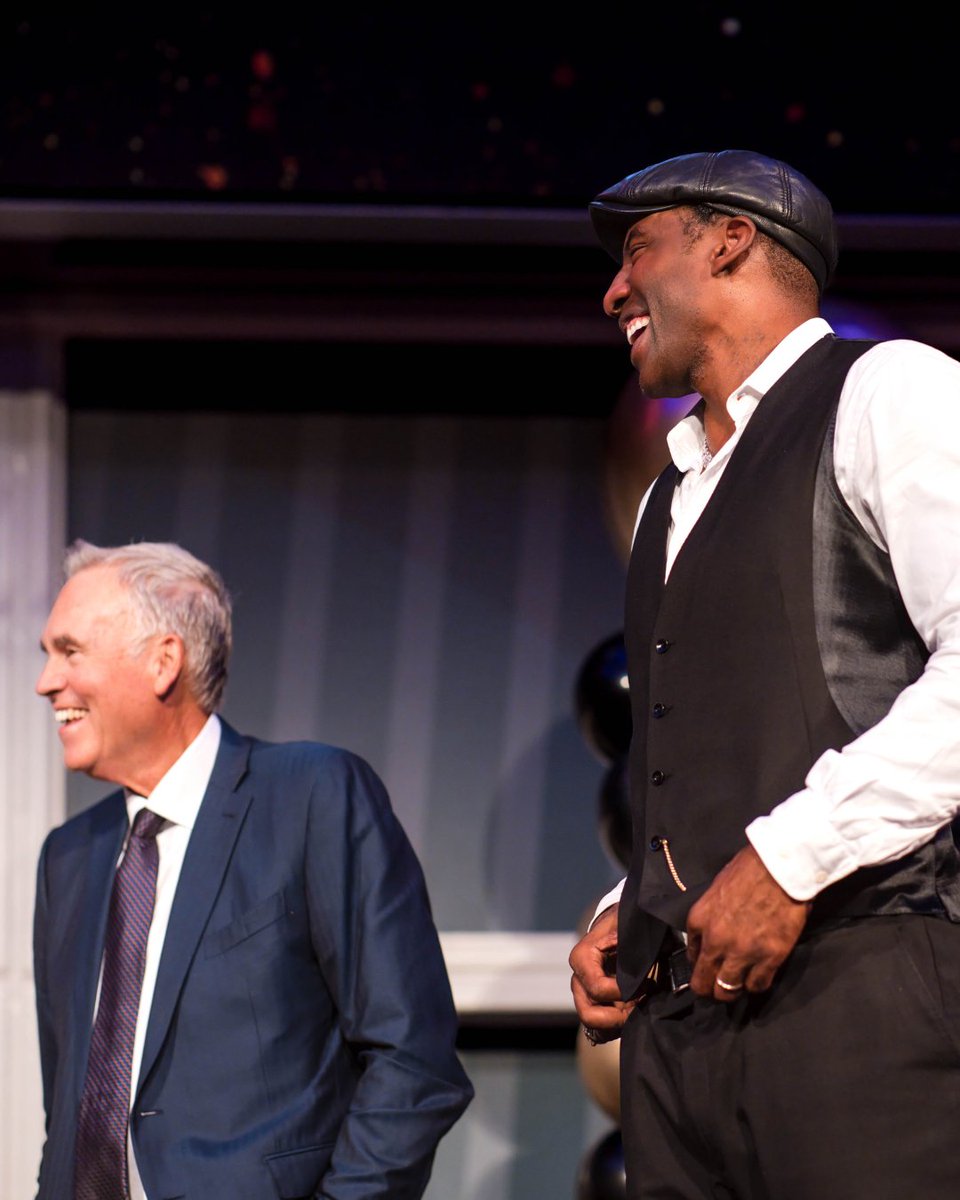coachdantonihof's tweet photo. Officially a Hall of Famer. 👏 Congrats @Amareisreal! 

@Hoophall @NBA https://t.co/jQPgDov6sb