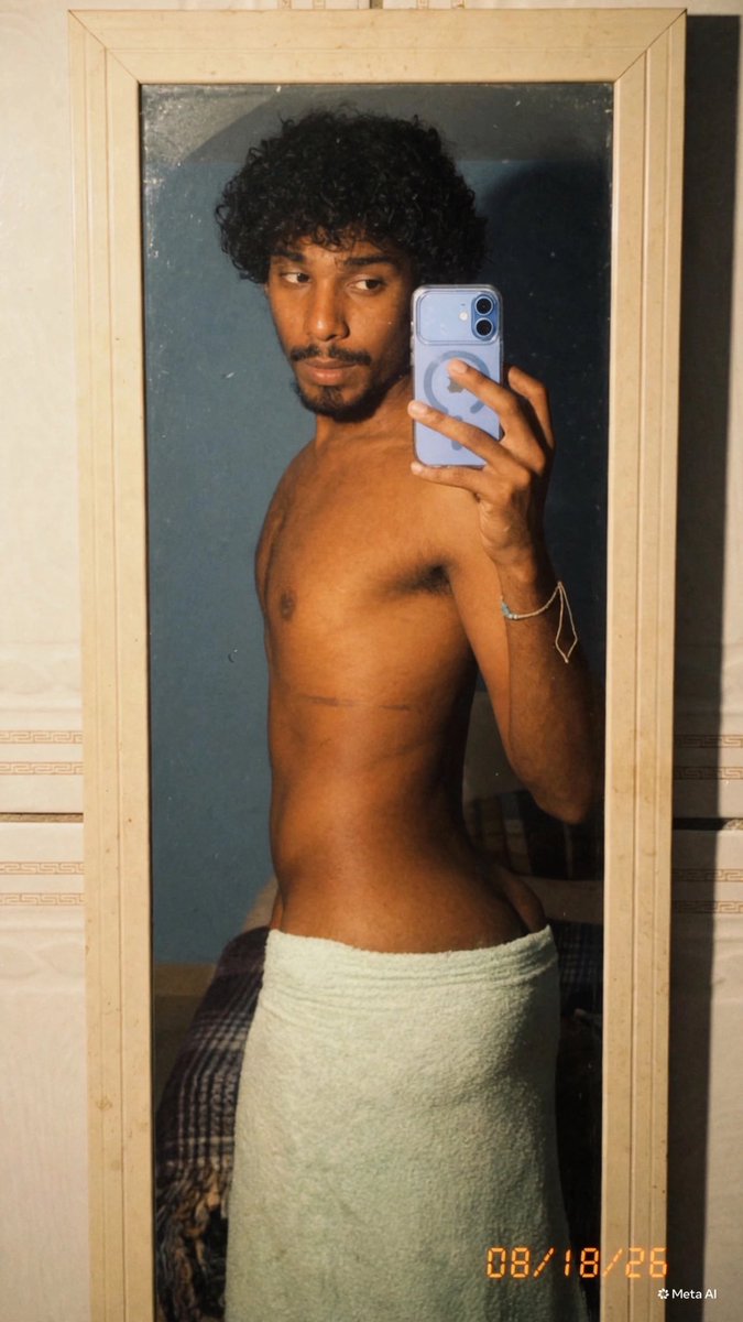 pablogonzagx's tweet photo. 🍑🍯 https://t.co/6mTl2f6ww5