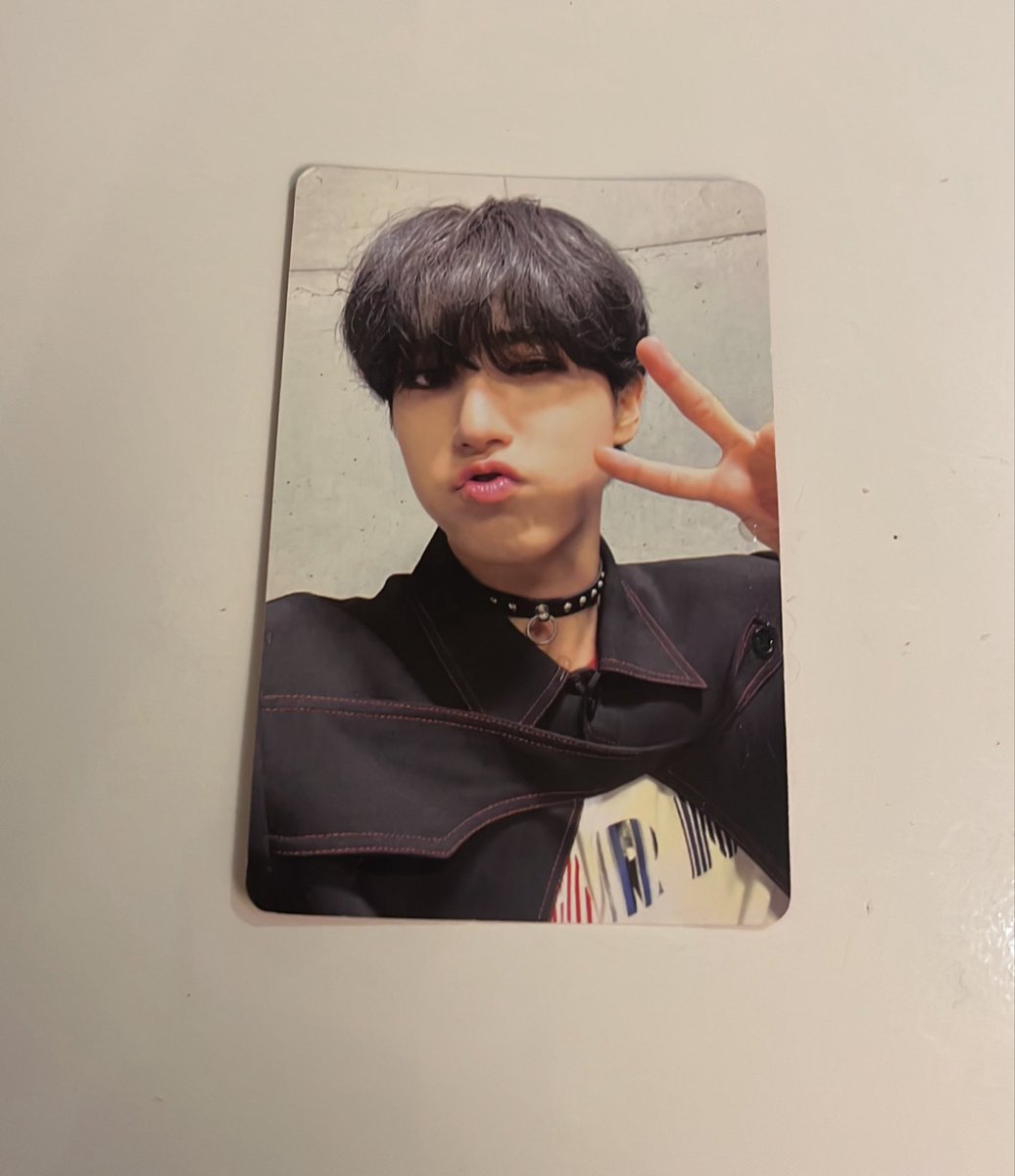Nickitosxvs's tweet photo. Obrigado amiguinha da dança por me doar um photocard do han https://t.co/tOryqU3QNk