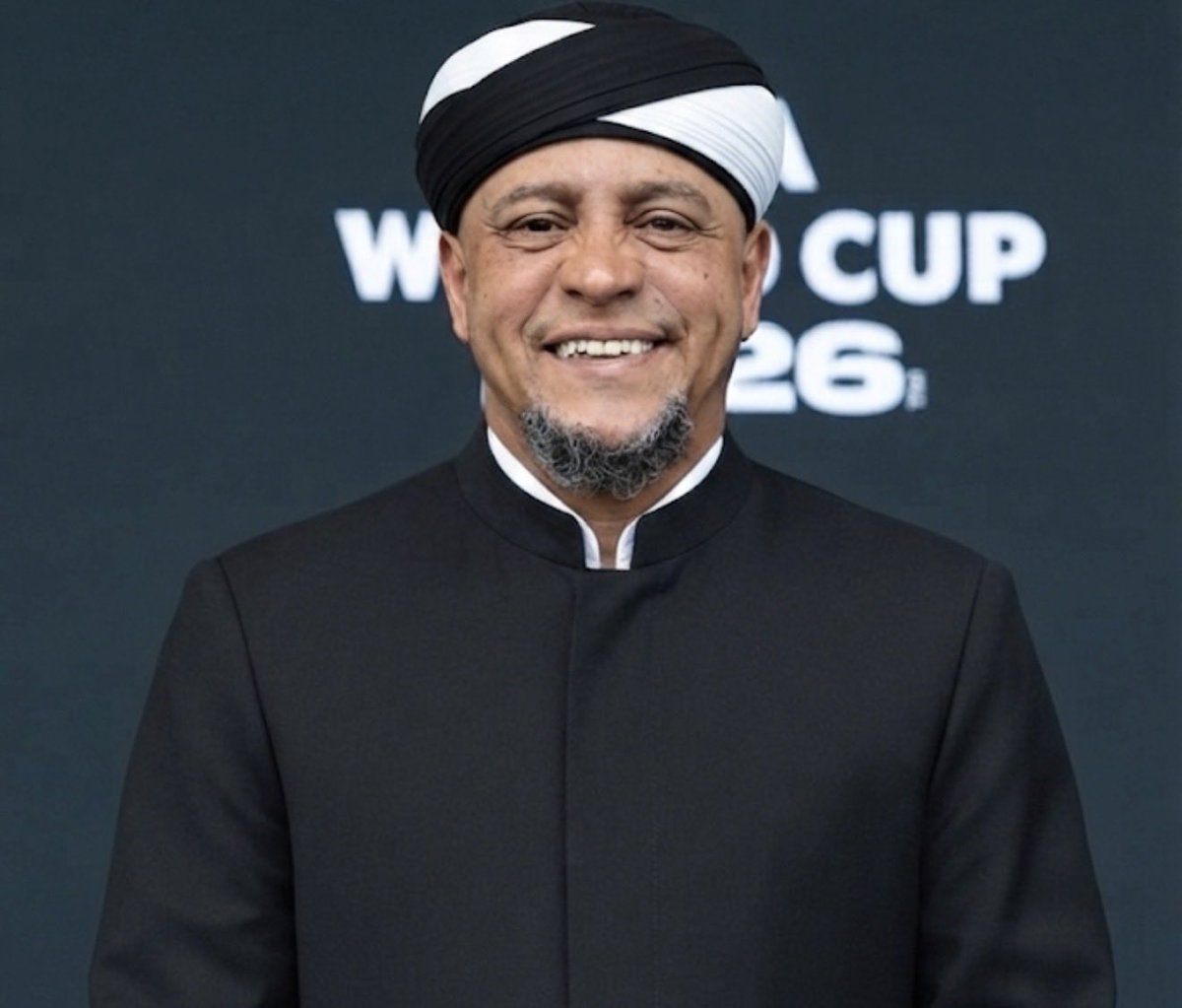 Ysf34A's tweet photo. Roberto Carlos: 

“Hak geldi batıl yerle yeksan oldu. Batıl zaten yok olmaya mahkumdur.” https://t.co/zWmEqRIUX1