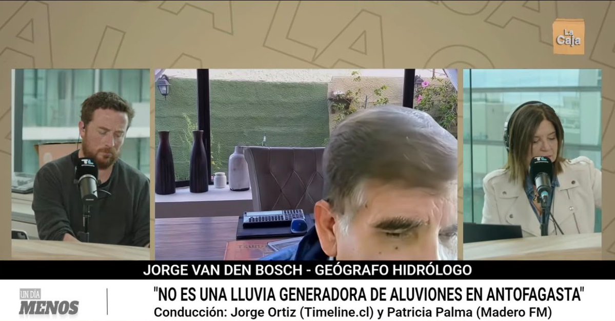 Reppli_ca's tweet photo. Siempre dijimos que había riesgo de #Aluviones y así pasó. 
Ojo con los "expertos" que llevan a la tele 
#Coloso #Antofagasta https://t.co/pnrH47EHM7