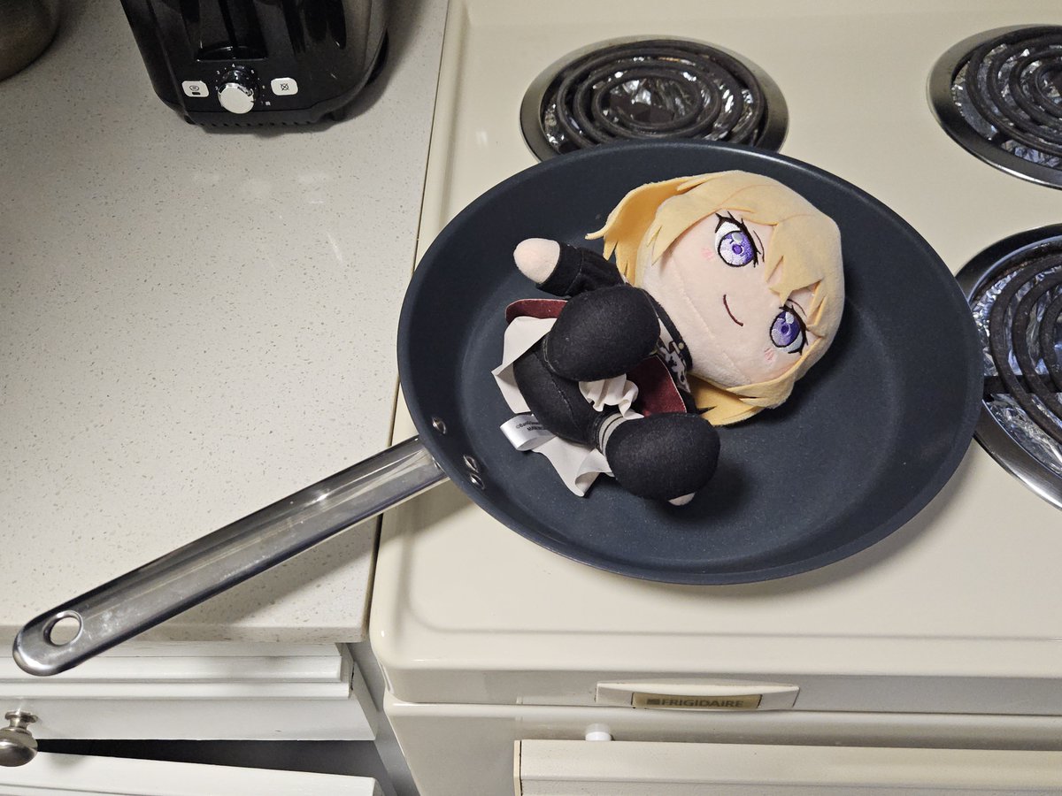 silh0uettedance's tweet photo. cooking up a nice and healthy breakfast https://t.co/wnCKrU62qT