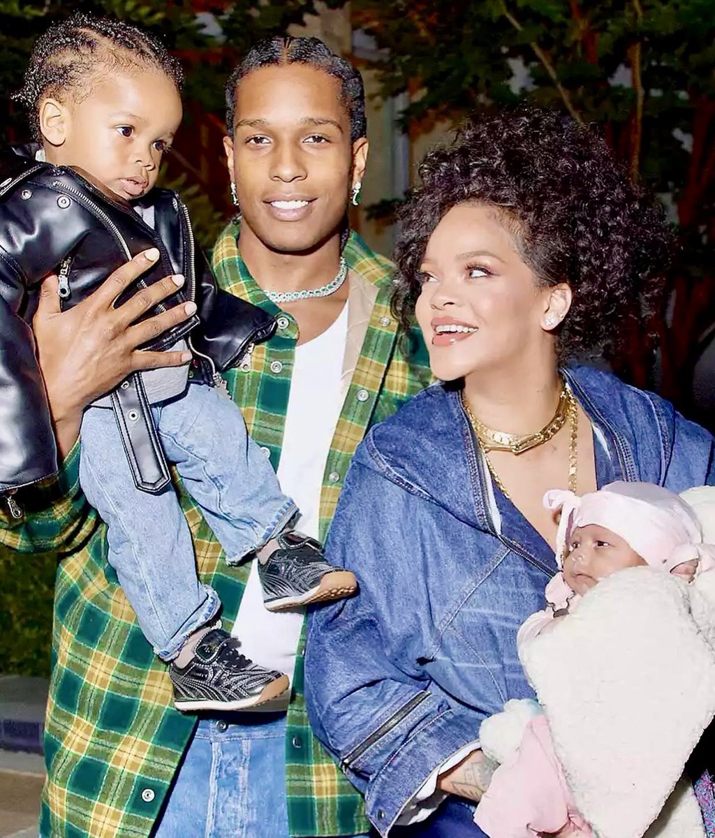 BahityaRonaldo's tweet photo. Rihanna, A$AP Rocky and their children ❤️ https://t.co/UCaZv0BFEC