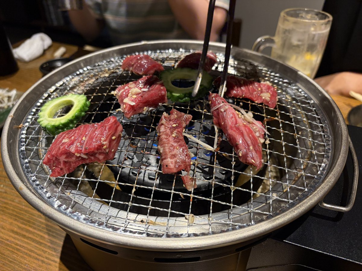 0504_onkm's tweet photo. 美味しいお肉と美味しいお酒があるので忙しくても楽しく生きていけます https://t.co/GTYzsE9ify