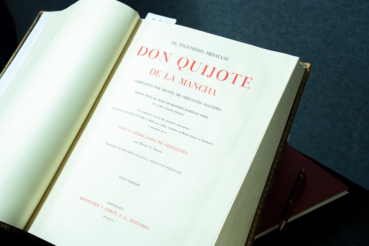 IC_Sydney's tweet photo. El pasado 13 de agosto recibimos en Melbourne a Ian Macphee, exministro australiano, y a su esposa Julie, quienes donaron un facsímil del Quijote (1605 y 1615) al Instituto Cervantes. 

Nuestro agradecimiento también a Peter Gerrand, Valerie y Gillian Darcy por hacerlo posible 📚 https://t.co/Jij0cZFjaA