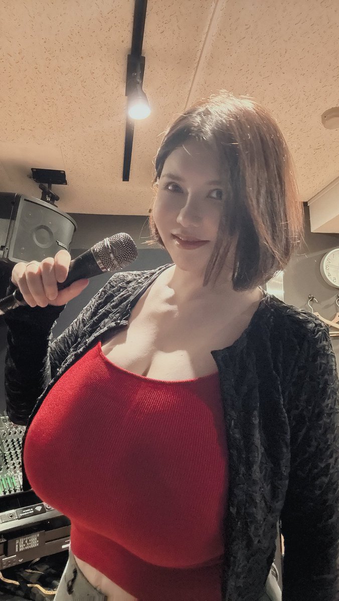 ANRIneverdies's tweet photo. 1000ANRIstarsなってくださってありがとうございます！🤩
次は3000ANRIstars目指せると嬉しいです🙏
今日マイクチェックと、デモ録音してきました。

#ANRINEVERDIES
#ANRIstars https://t.co/mAxDxRwOVL