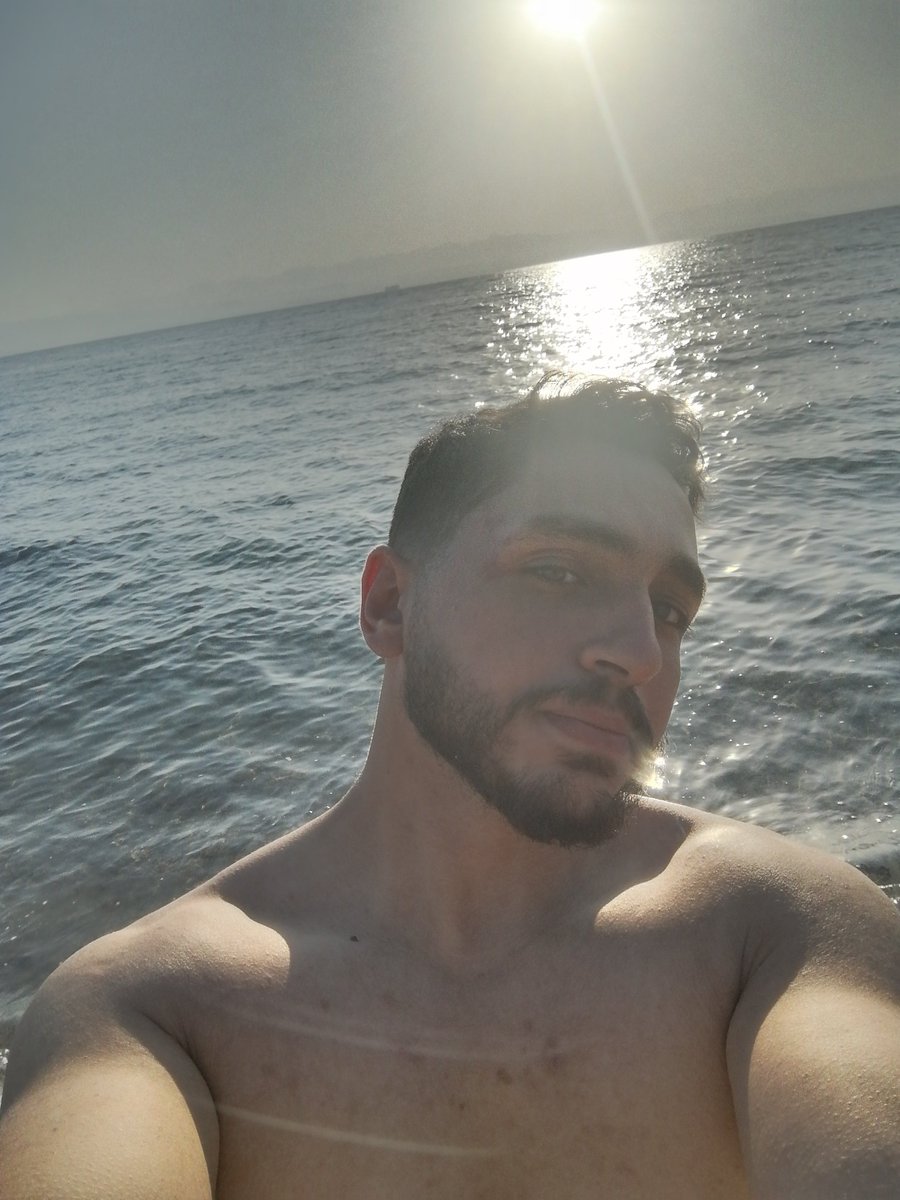 MUHAMED66_'s tweet photo. summer vibes 🌊 https://t.co/i8tSNkGgqw
