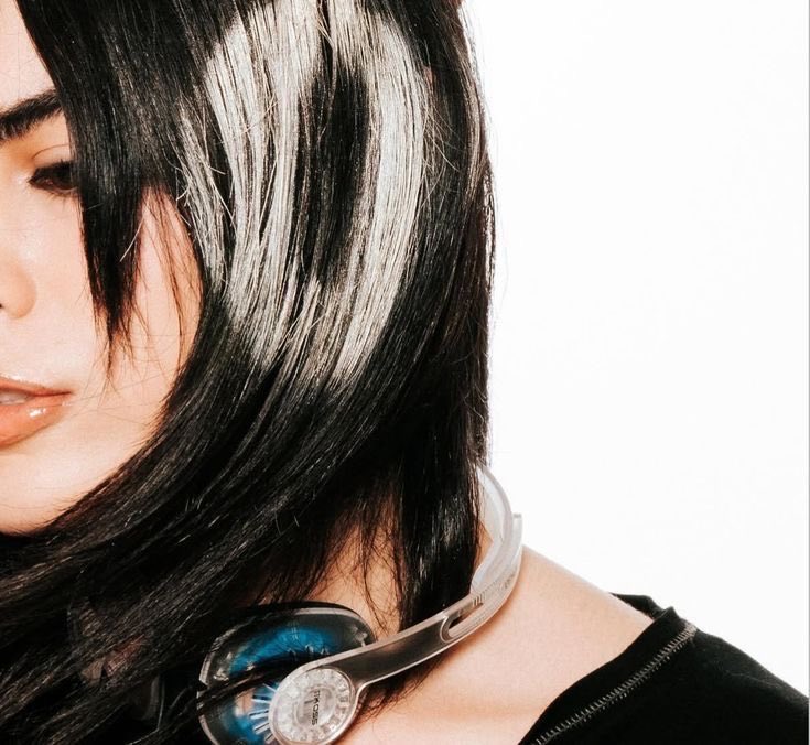 underscorestyle's tweet photo. underscores in the Koss KPH30i Clear On Ear headphones ❤︎
Sporting these headphones in her U-Live Q4 photoshoot! 

✱ Proceed to check out。。。
               『 𝄃𝄃𝄂𝄂𝄀𝄁𝄃𝄂𝄂𝄃 』https://t.co/mautKKovy5 https://t.co/Tn78hlzGfZ