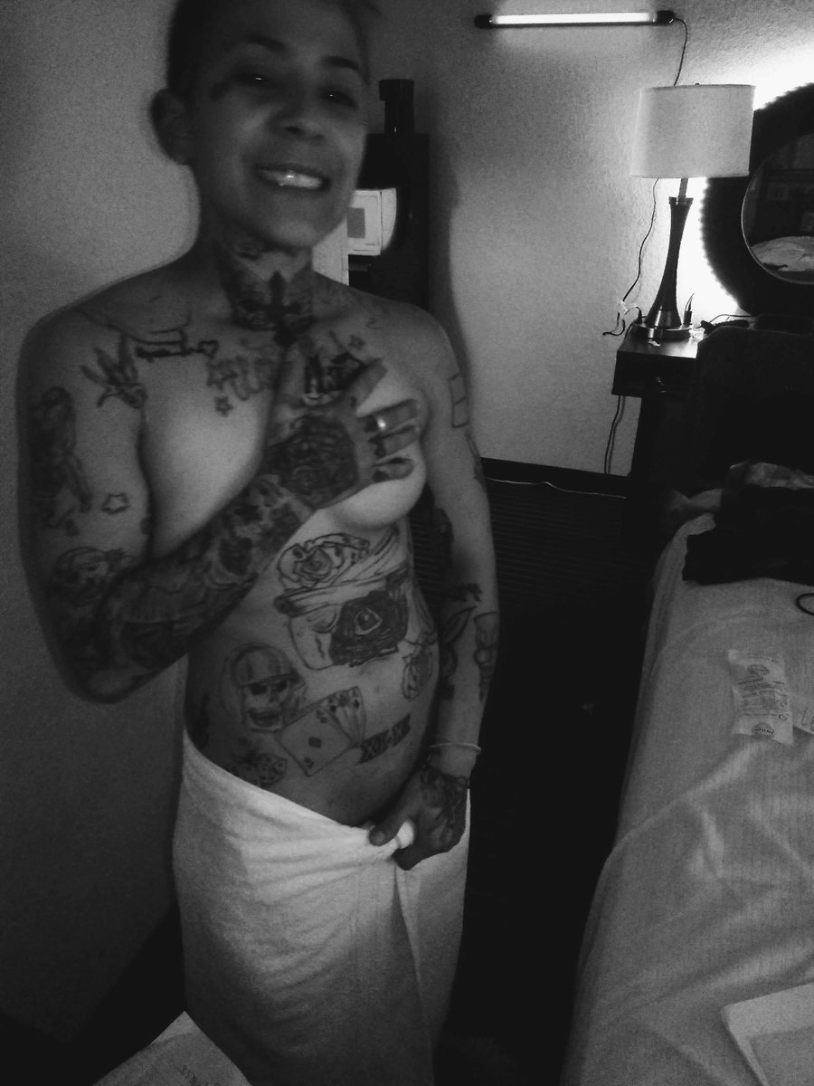 Bigmattdabull89's tweet photo. I love fucking me some dyke studs yummy #dyke #stud #nsfwtwt #puddlesluts #meth #drugtwt #sanantonio #satx210 #satxfreaks https://t.co/9sTzL0Y90X