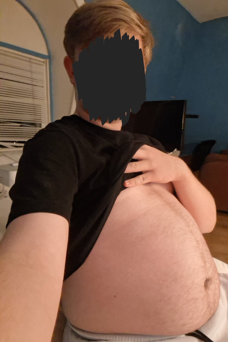GrowingGay3's tweet photo. I'm starting to think I was born to be soft and squishy 😛 #gainer #chubby #fatboy #feedee https://t.co/JxGz2Zc7gD