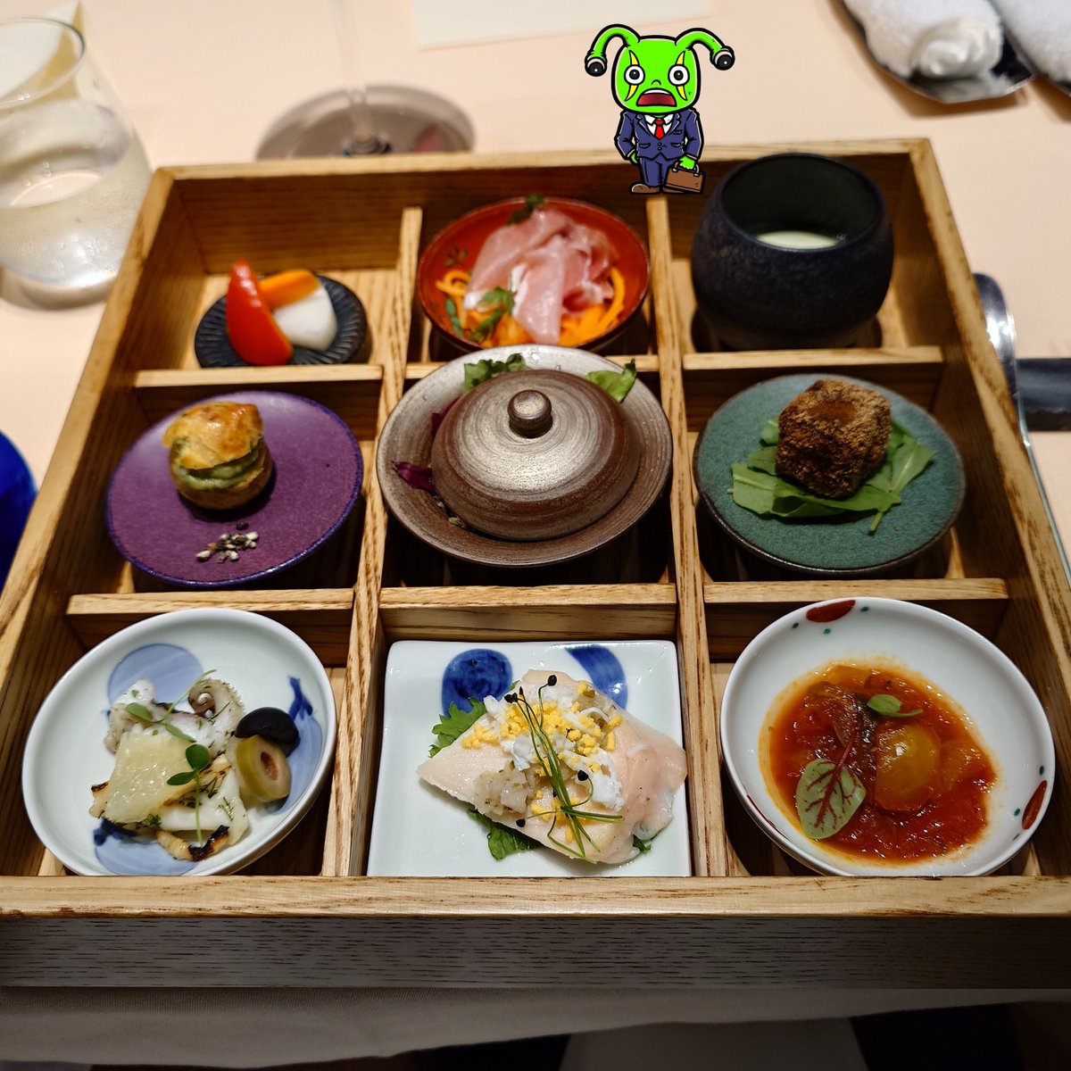 r_theconvict's tweet photo. おはコンビクちわ！こういうのも大好きです🤤 #コンビクグルメ #コンビクツイート https://t.co/CA24dFCBuo