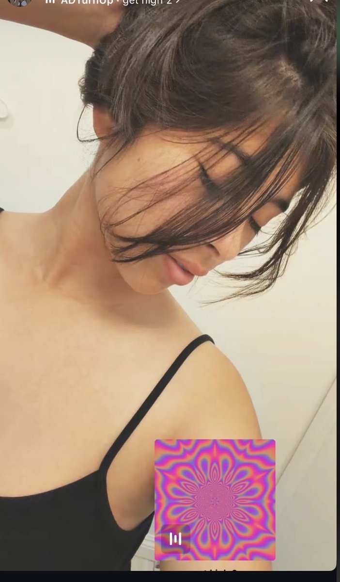 9inchromeo's tweet photo. To lazy to post the rest separately (just hmu for their snaps) #nude #snap #leakfr #chienne #tana #nsfw #nsfwtwt #snapchat #teen #lowlvl https://t.co/fsEhtJtOk6