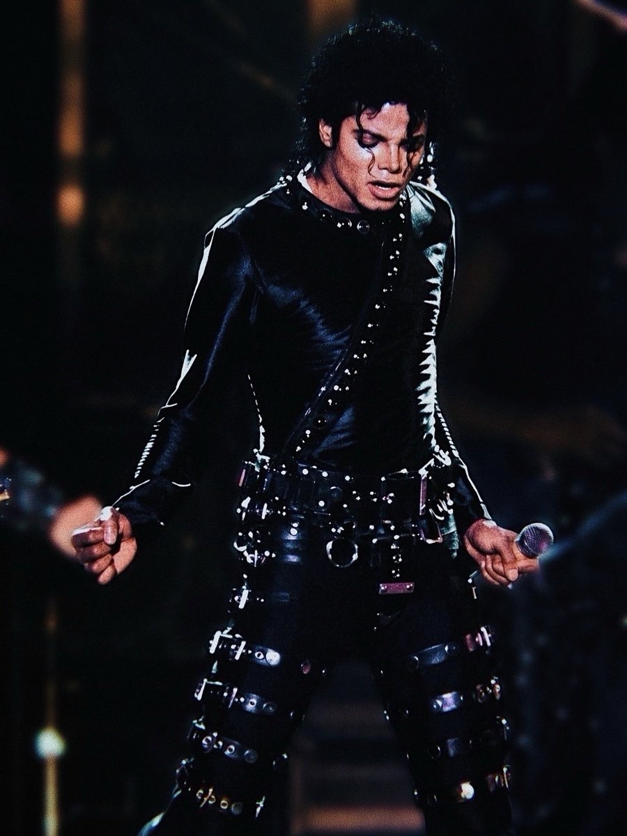 MichaelMini_K's tweet photo. BAD World Tour Japan. 1987

나 마이클 도쿄 일본 BAD Tour japan에 ��해서 100분 연설 존나 가능함.. 일본 투어 때 찍힌 사진 전부 서치해서 찾아보면 다 A+컷임 시발. https://t.co/0yubUdnemO