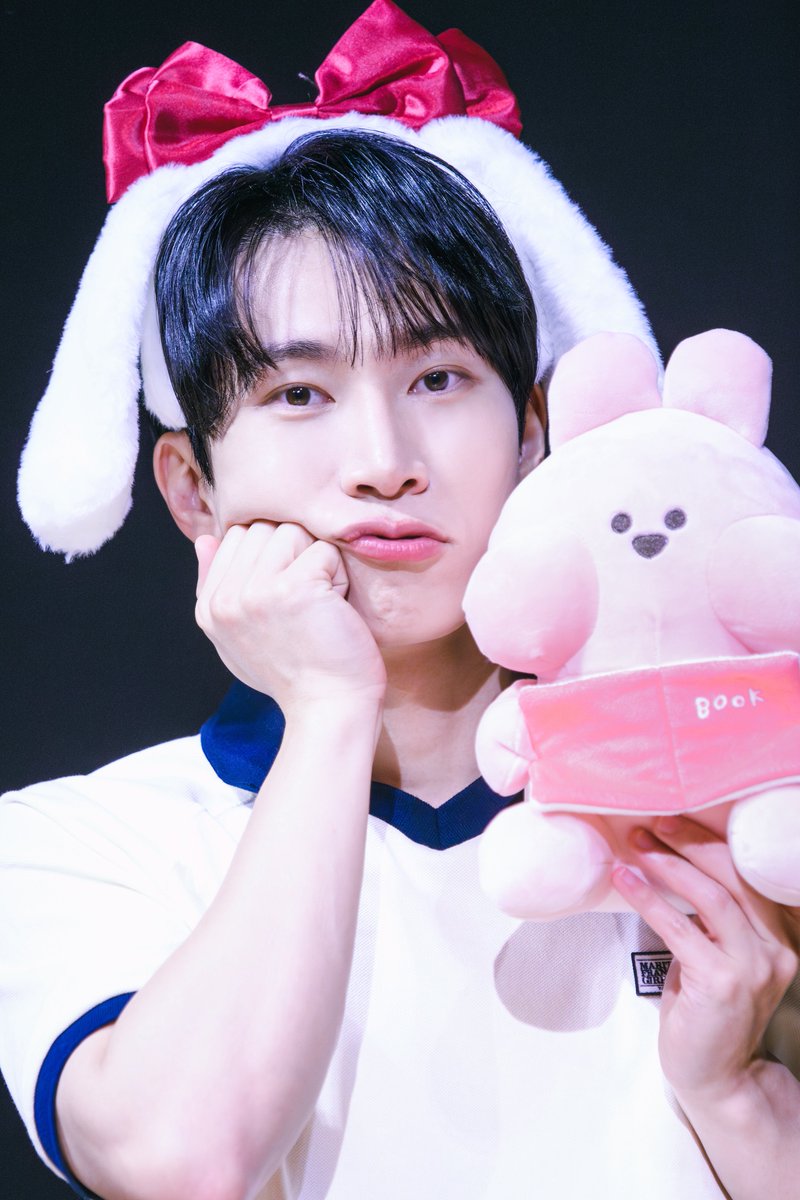 moomungny_ang's tweet photo. 260816 [Our Youth] 팬사인회
 
💙

@BTOB_SEKwang
#서은광 #은광 #비투비 #BTOB 
#seoeunkwang #ウングァン #徐恩光 https://t.co/xqxyJqcwof
