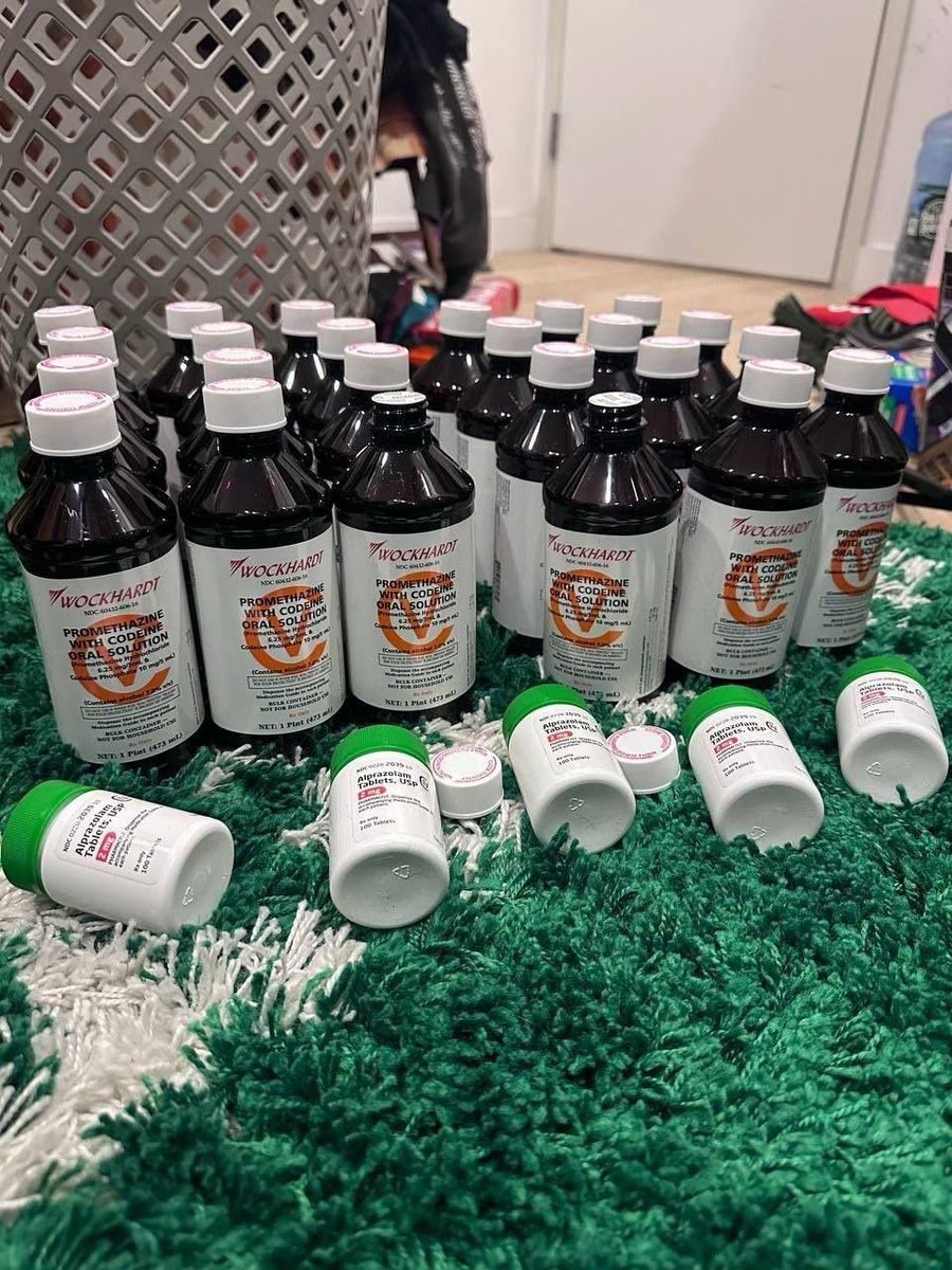 Plugzin23Cr's tweet photo. Fresh score

Rep wockhardt $180 a pint 

Alprazolam 2mg yellow school buses 
Script 

https://t.co/OLm773Ymj5…

#wockhardt #weed #drugs #zaza #winterlake #wintergarden #winterpark #Alprazolam #2mg https://t.co/dUu3uqhjt5