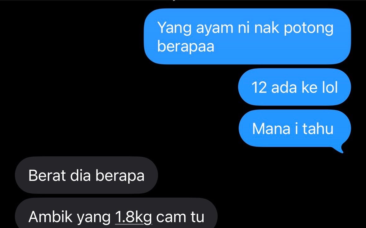 sarramonez's tweet photo. You remind me of this. Ada sekali tu i terpaksa pergi pasar sorang sebab husband kerja. Memang barang basah ni dia yang buat. I masak je. Harga barang dapur yang latest pun i tak tahu. Pastu kelam kabut orang tanya nak potong berapa 😭 ok now i know ikut berat. 🤣🤣 https://t.co/WXbqrZvtnX
