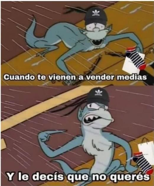 SiempreHARTO's tweet photo. Hay algun lugar en CABA donde puedas sentarte a tomar algo afuera sin que vengan a pedir u ofrecer medias? https://t.co/m7qXe4KhDW