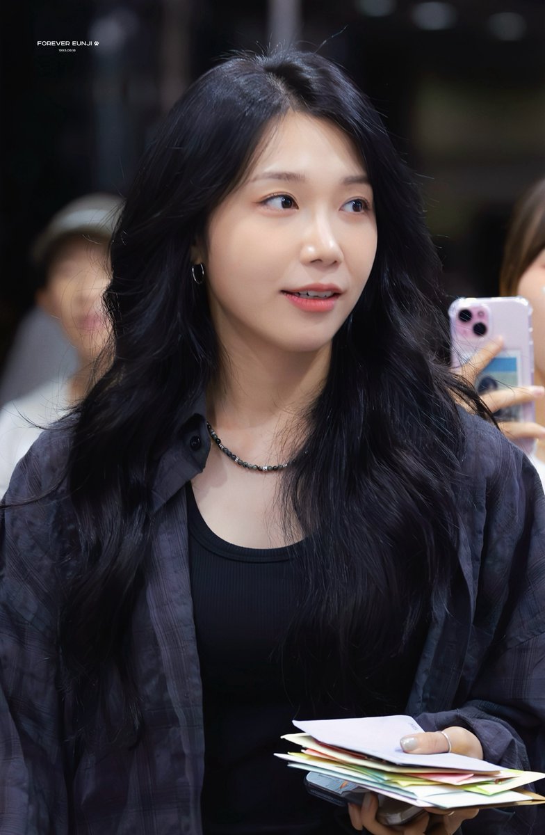 Forever__Eunji's tweet photo. 4K 📸 https://t.co/fRbyT1jYtf