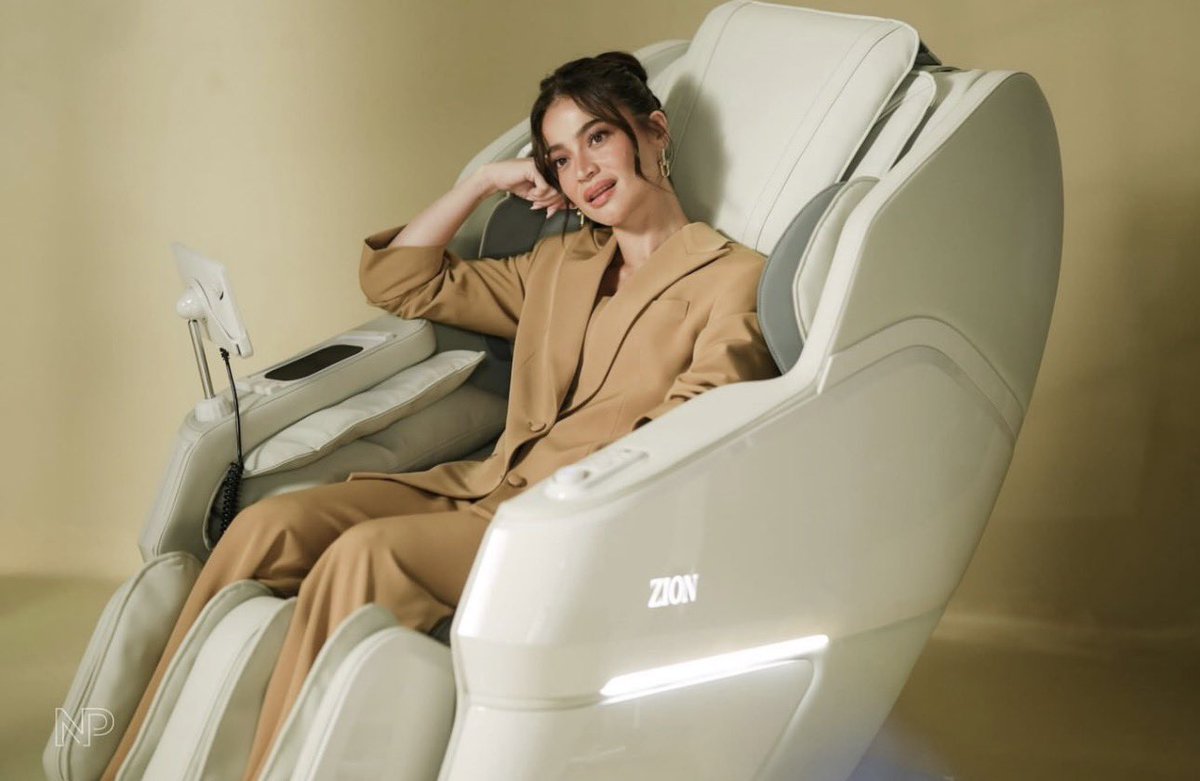 SuperACStan's tweet photo. Multimedia superstar #AnneCurtis for #ZleepAI and #ZionWellness โจ
๐ธ IG: Zion Philippines
and Zleep AI Philippines https://t.co/PdlEoHqxYx
