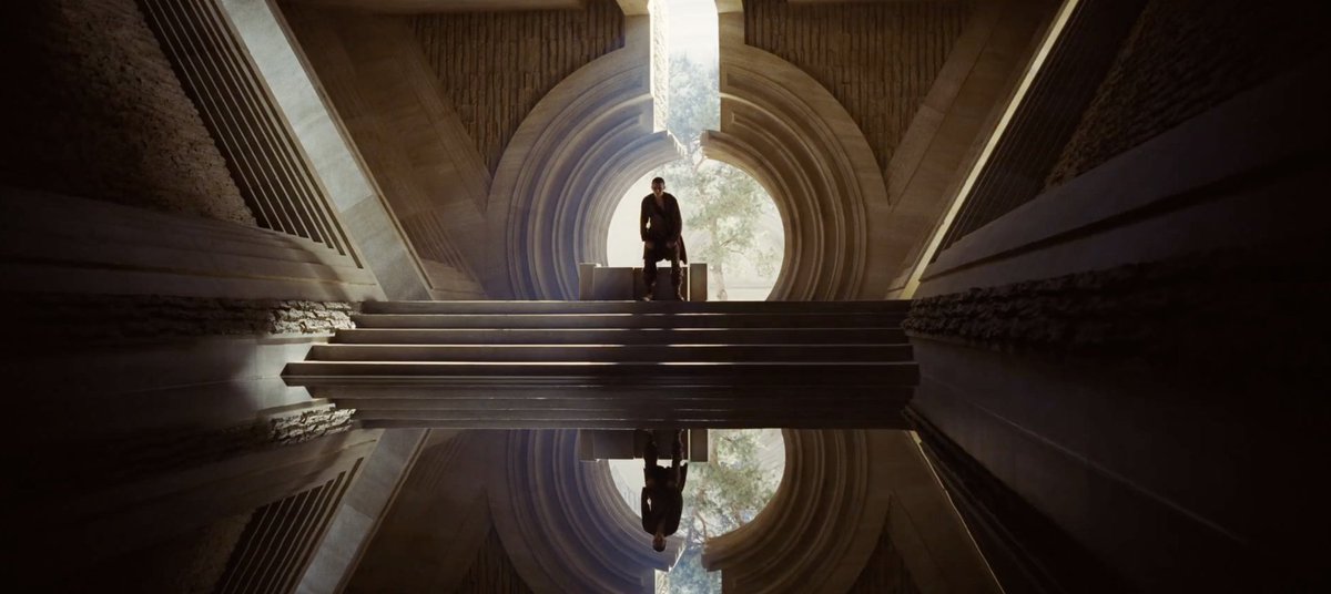 ataraxikk's tweet photo. this is by far the most sacrilegious yet alluring thing ever. the water being used in such excess, such display. this isn't the old arrakis anymore, it's all degrading slowly. mindless devotion to a fool's saint. i love it. https://t.co/LwsLIEyiu8