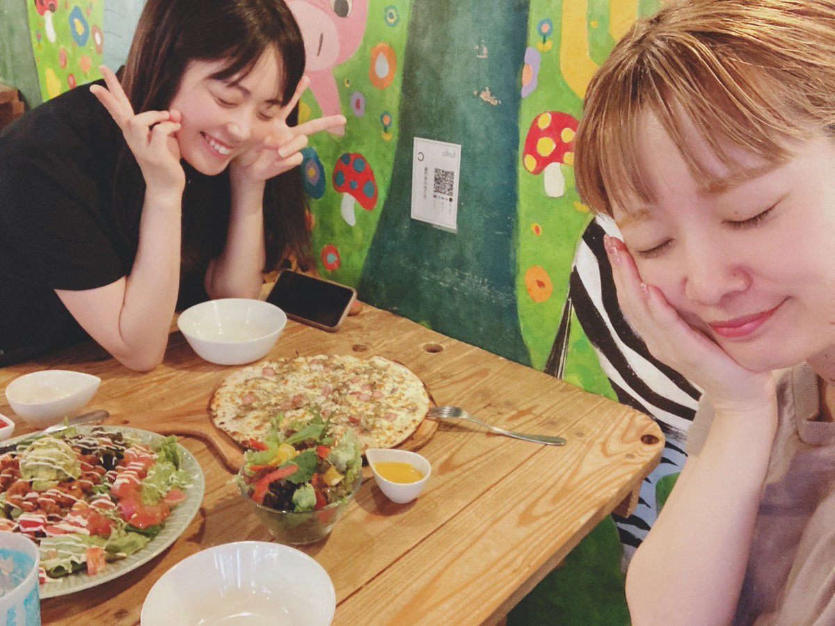 yellow_hiroha's tweet photo. 🥳🫶💛💛💛💛💛📸ワテモノセル💖笑

ご来場とってもおまちしてます〜！
歌もお人柄も素晴らしいお二人と🙌
@ayano_takeoka97    @yukaPeridot https://t.co/2GyFoDKOMl