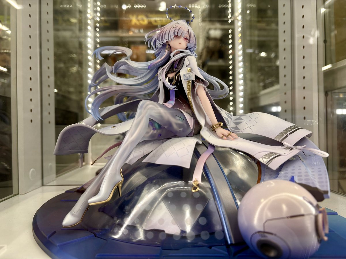 MeLow_23q's tweet photo. モニモニのフィギュアのクオリティが高すぎる！

#モーニエ
#鳴潮 https://t.co/F6GoklZ2Fo