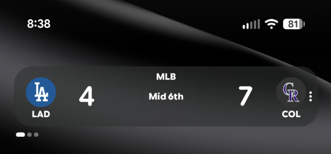 TheSuzieHunter's tweet photo. the MLB app's widget is showing the wrong score on some android phones https://t.co/fQ1avARdog